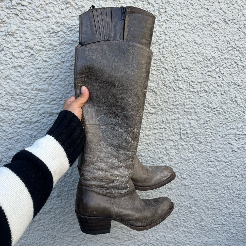 Stylish Over the Knee Boots in Gray